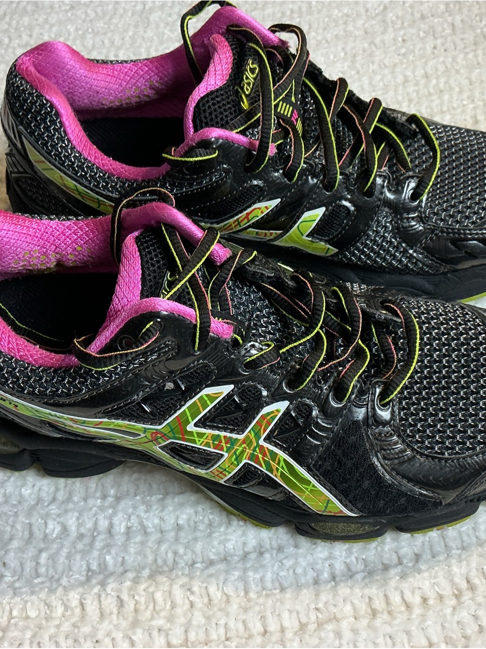 Rare Vintage ASICS Women's Gel-Nimbus 14 'Black Digital Neon Pink size 9 ladies